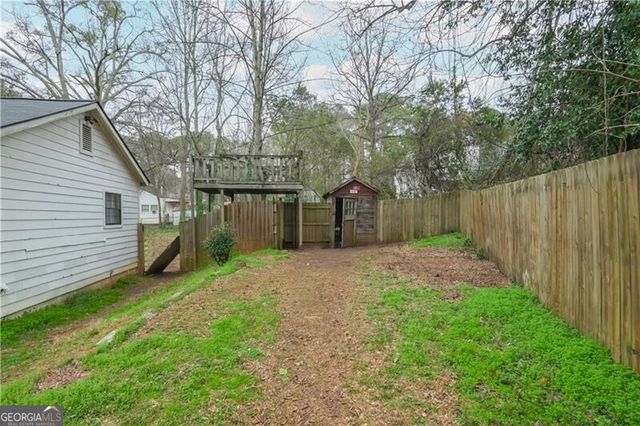 1105 Lakeshore Drive, Jonesboro, GA 30236