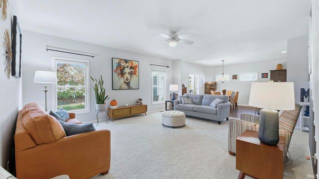 11233 Tall Oak Run, Fort Wayne, IN 46845