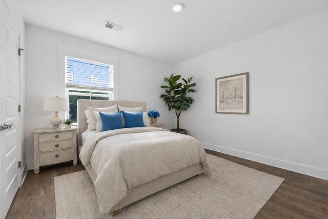 332 Calm Water Way, Summerville, SC 29486