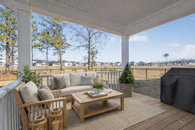 332 Calm Water Way, Summerville, SC 29486