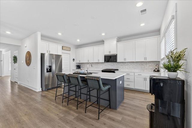 332 Calm Water Way, Summerville, SC 29486