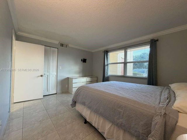 301 SE 3rd St 109, Dania Beach, FL 33004