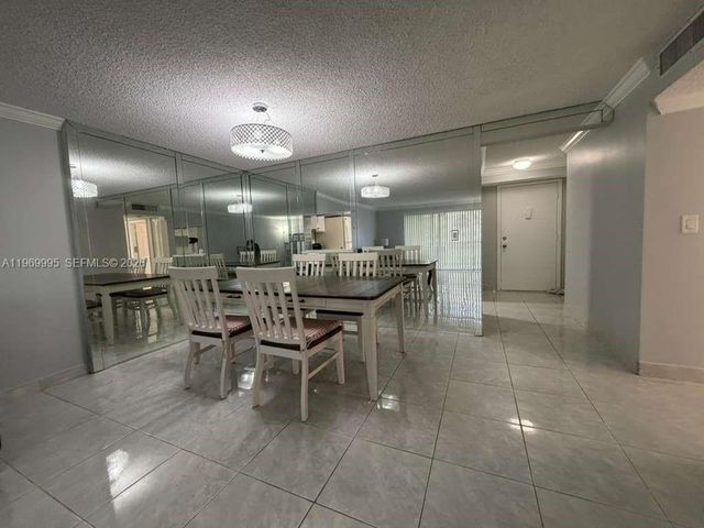 301 SE 3rd St 109, Dania Beach, FL 33004