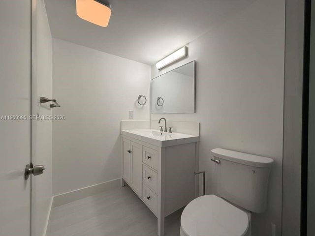 301 SE 3rd St 109, Dania Beach, FL 33004