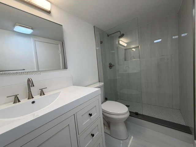 301 SE 3rd St 109, Dania Beach, FL 33004