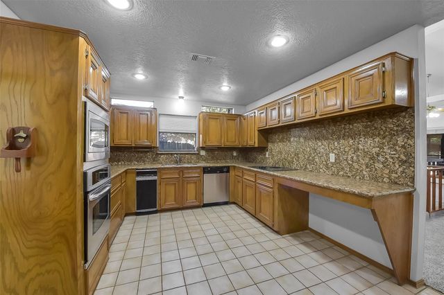 20903 Sand Springs Trail, Crosby, TX 77532