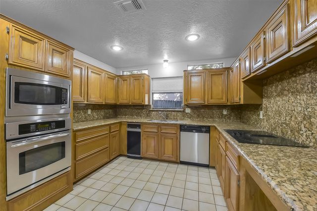 20903 Sand Springs Trail, Crosby, TX 77532