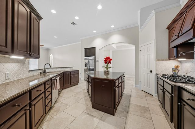 2405 Pebble Lodge Lane, Friendswood, TX 77546