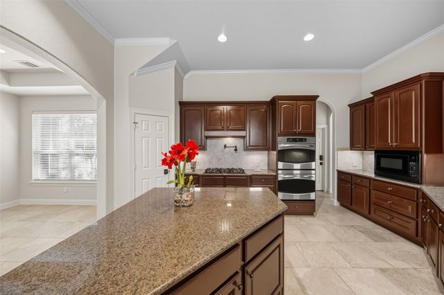 2405 Pebble Lodge Lane, Friendswood, TX 77546