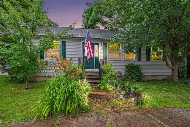 224 S Division Avenue, Fremont, MI 49412