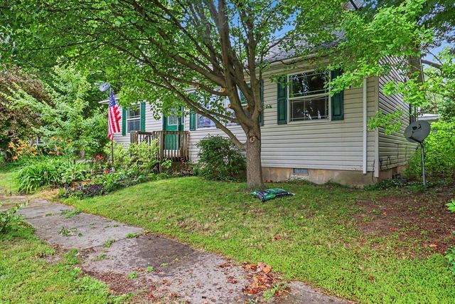224 S Division Avenue, Fremont, MI 49412