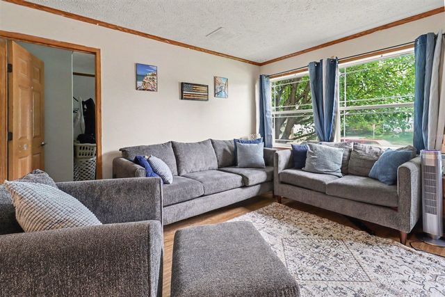 224 S Division Avenue, Fremont, MI 49412