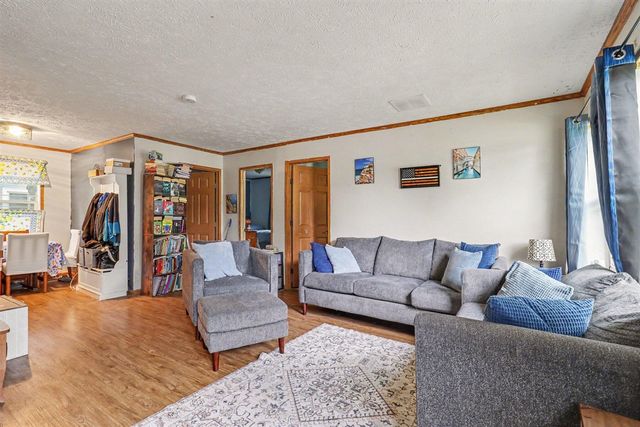 224 S Division Avenue, Fremont, MI 49412