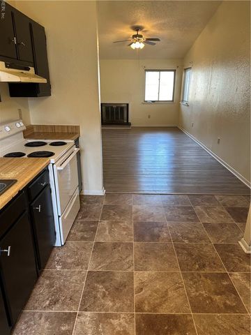 3809 Peachtree LN W, Portsmouth, VA 23703