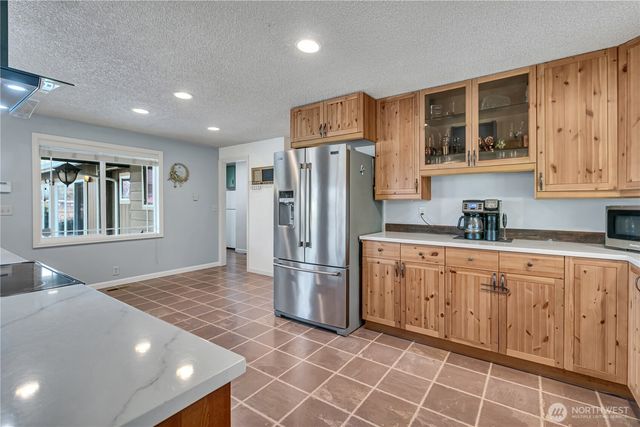 23815 SE 448th Street, Enumclaw, WA 98022