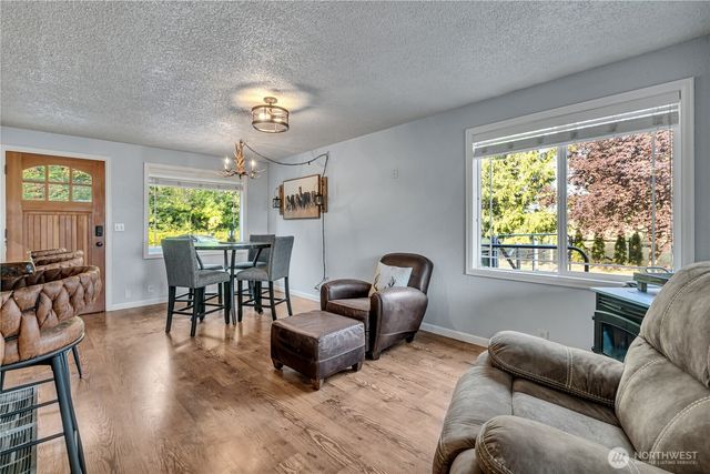 23815 SE 448th Street, Enumclaw, WA 98022