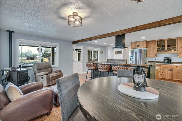 23815 SE 448th Street, Enumclaw, WA 98022