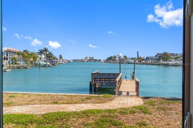 555 115TH AVENUE, Treasure Island, FL 33706