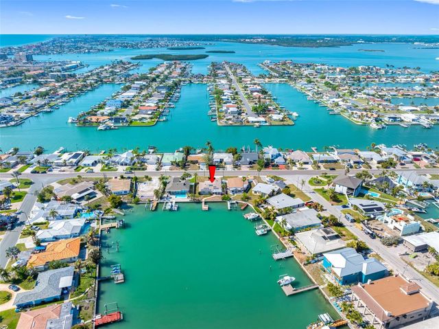 555 115TH AVENUE, Treasure Island, FL 33706