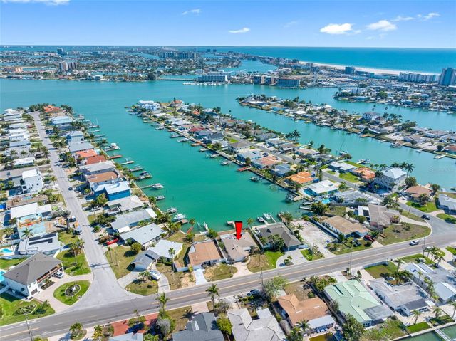 555 115TH AVENUE, Treasure Island, FL 33706