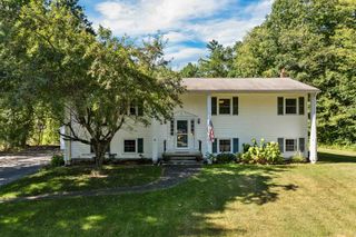 6 Woodland Circle, Bow, NH 03304