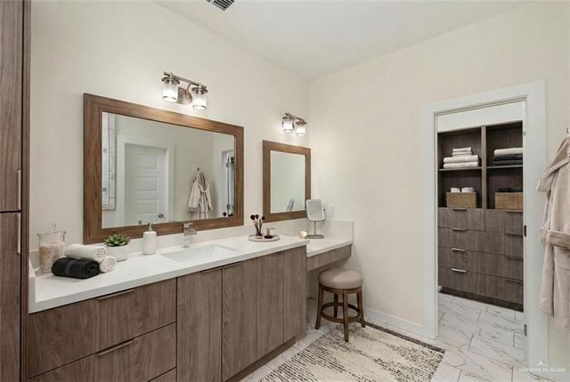 230 W Longoria Drive, Pharr, TX 78577