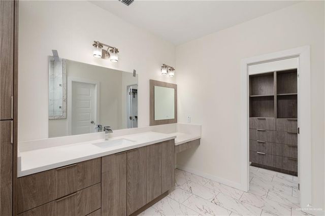 230 W Longoria Drive, Pharr, TX 78577