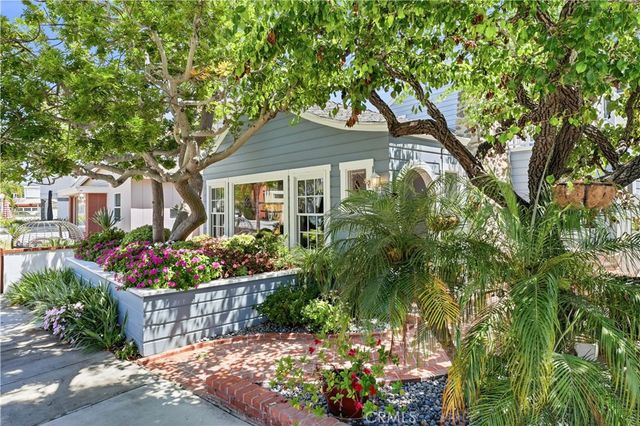 1617 E Balboa Boulevard, Newport Beach, CA 92661