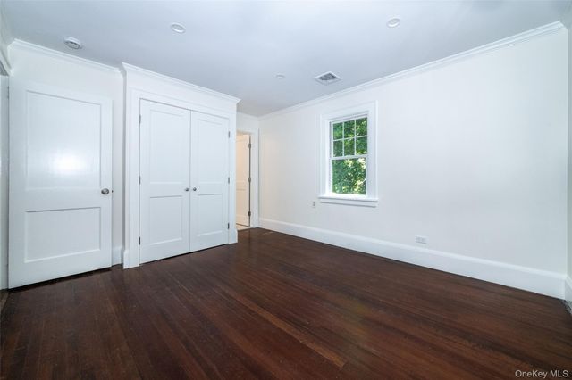 162 Rockingstone Avenue, Larchmont, NY 10538