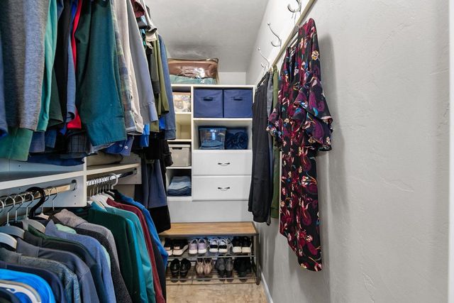 606 S WILD ROSE LANE, Appleton, WI 54914