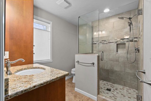 606 S WILD ROSE LANE, Appleton, WI 54914