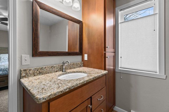 606 S WILD ROSE LANE, Appleton, WI 54914