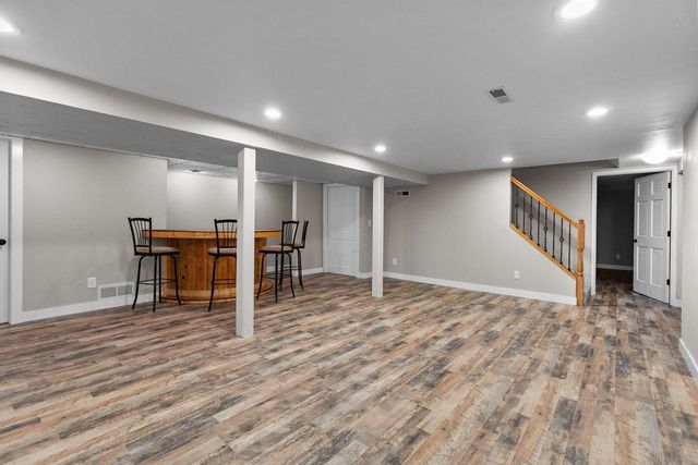 606 S WILD ROSE LANE, Appleton, WI 54914