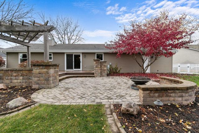 606 S WILD ROSE LANE, Appleton, WI 54914