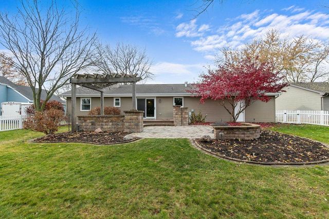 606 S WILD ROSE LANE, Appleton, WI 54914