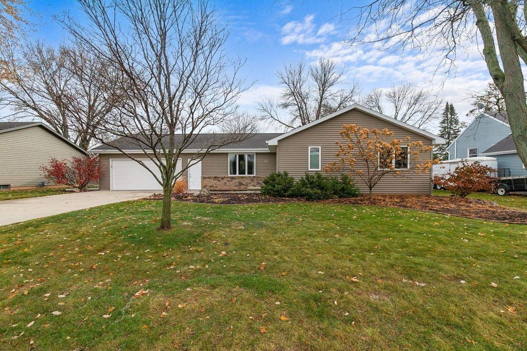 606 S WILD ROSE LANE, Appleton, WI 54914