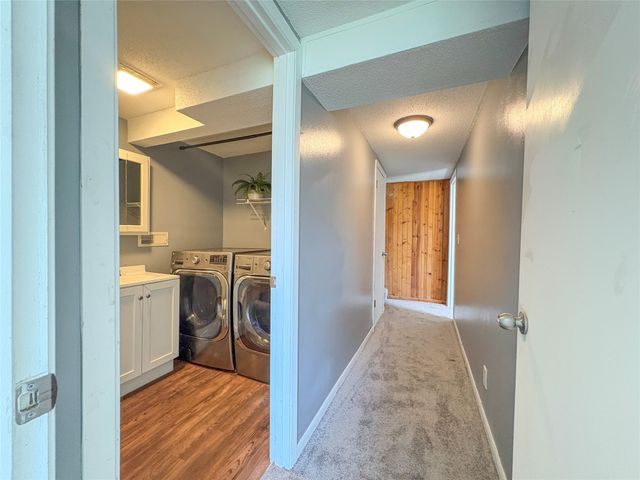504 E 26th Street S, Newton, IA 50208
