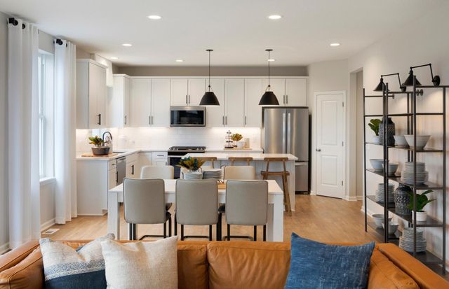 4621 Island Park, Woodbury, MN 55129