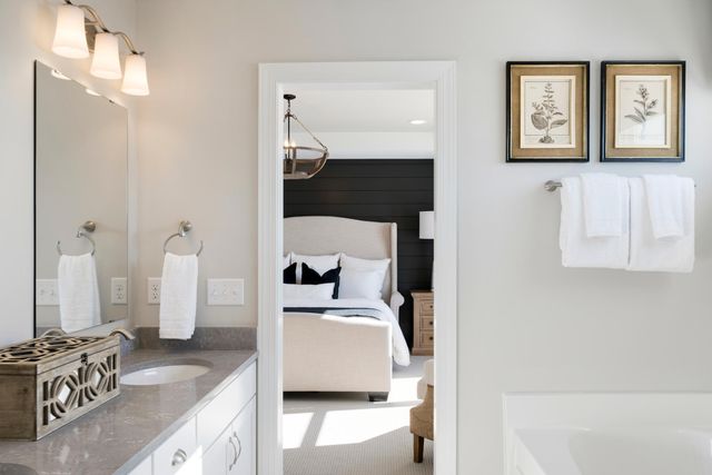 4621 Island Park, Woodbury, MN 55129