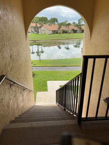 826 Sky Pine Way G2, Greenacres, FL 33415