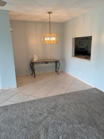 826 Sky Pine Way G2, Greenacres, FL 33415
