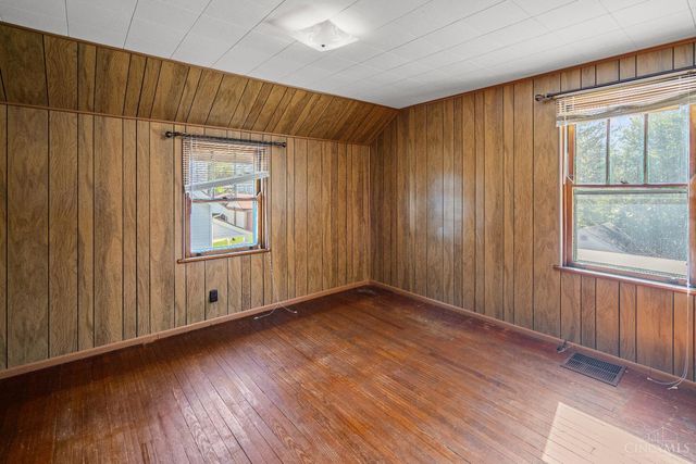 4207 Harding Avenue, Cheviot, OH 45211