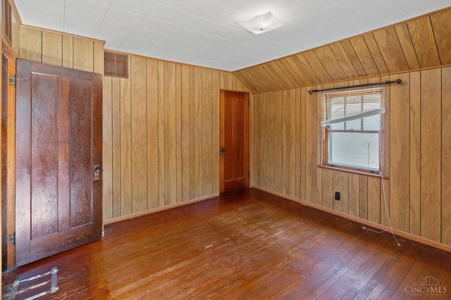 4207 Harding Avenue, Cheviot, OH 45211