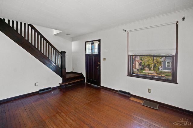 4207 Harding Avenue, Cheviot, OH 45211