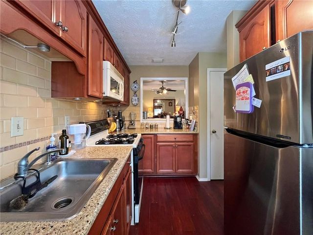 1508 Woodcliff Drive, Sandy Springs, GA 30350