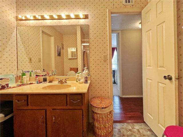 1508 Woodcliff Drive, Sandy Springs, GA 30350