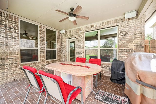 123 Finchfield Place, Montgomery, TX 77316