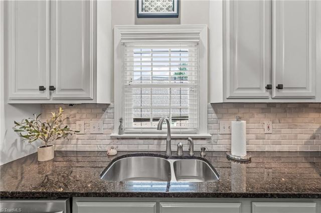 1724 Mirabeau Court, High Point, NC 27265