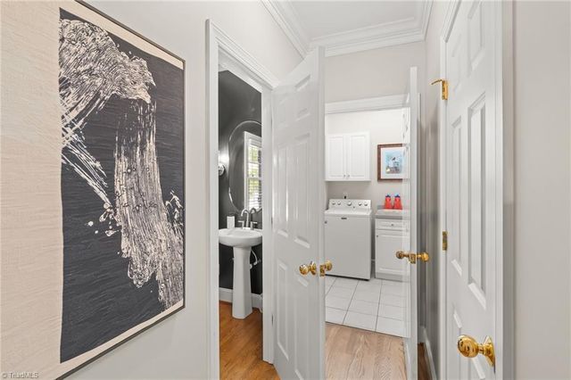 1724 Mirabeau Court, High Point, NC 27265