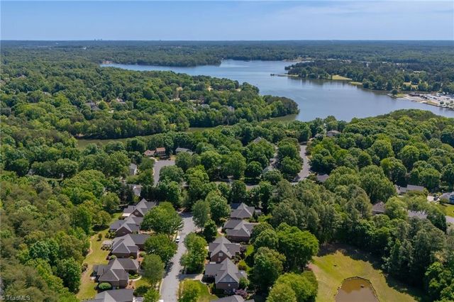 1724 Mirabeau Court, High Point, NC 27265